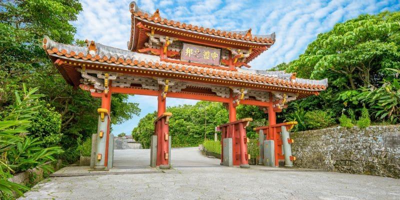 Ultimate Okinawa Travel Guide: Top Sights, Food & Experiences